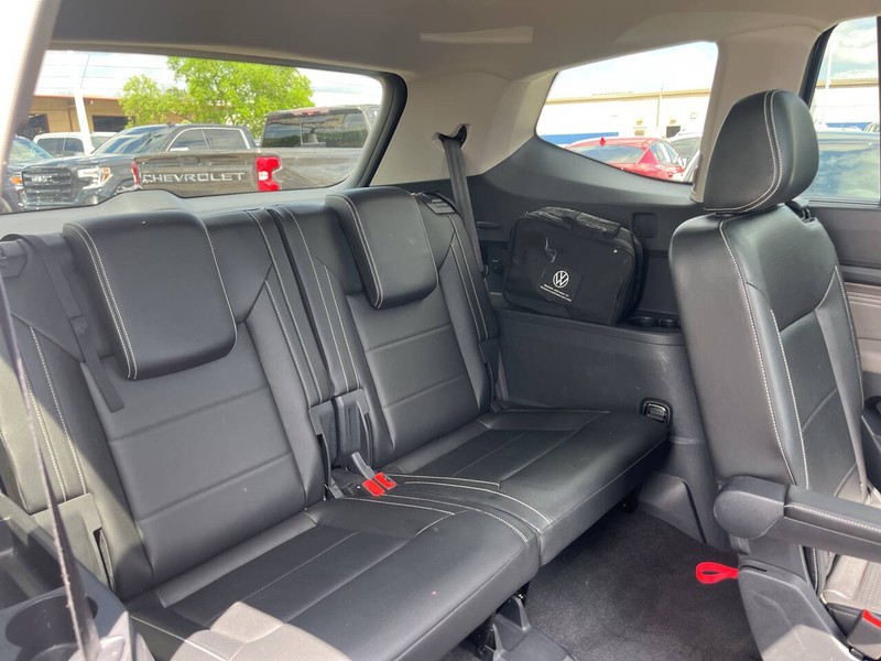 Volkswagen Atlas Vehicle Image 11