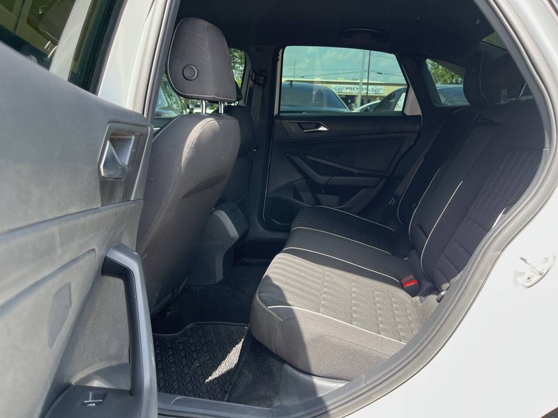 Volkswagen Jetta Vehicle Image 08
