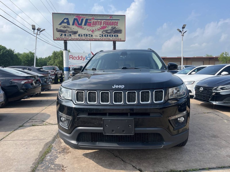 Jeep Compass Vehicle Image 02