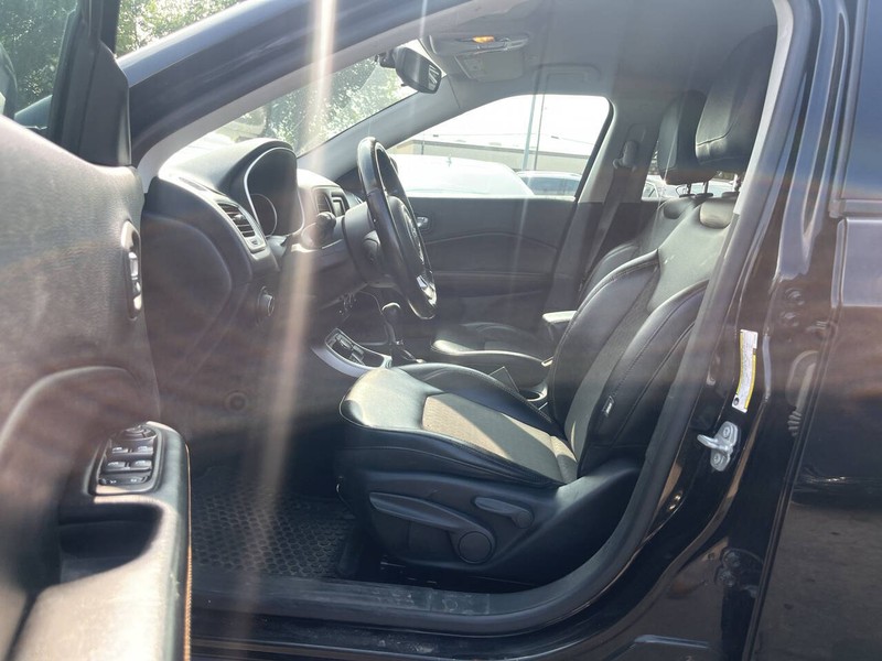 Jeep Compass Vehicle Image 07