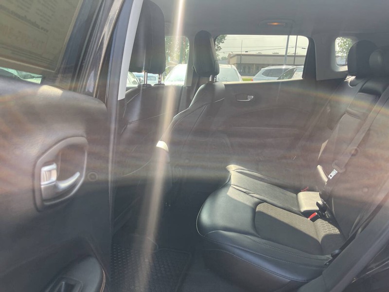 Jeep Compass Vehicle Image 08