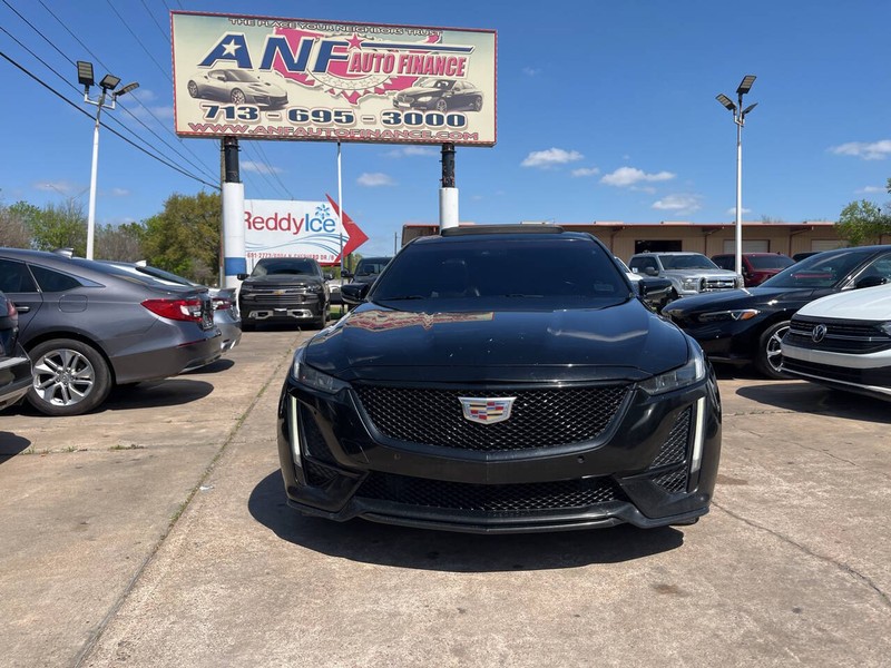 Cadillac CT5-V Vehicle Image 02