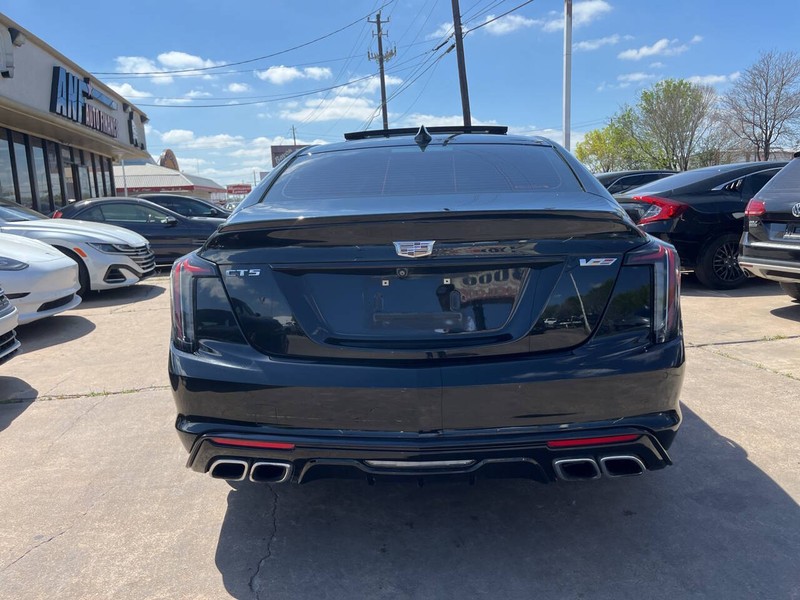 Cadillac CT5-V Vehicle Image 04