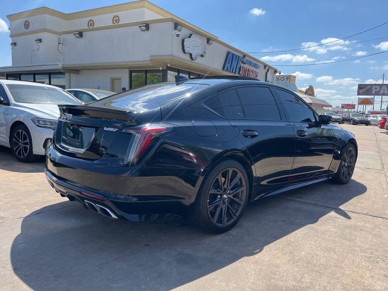 Cadillac CT5-V Vehicle Image 05