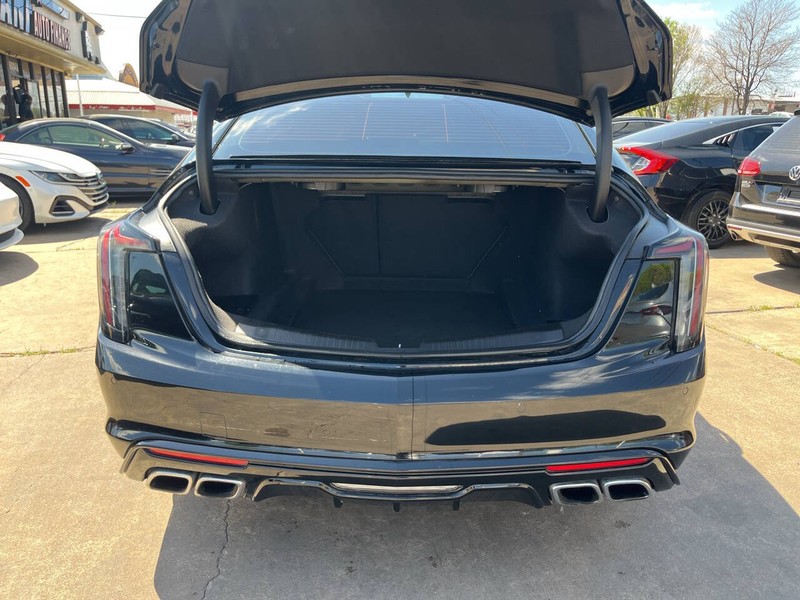 Cadillac CT5-V Vehicle Image 09