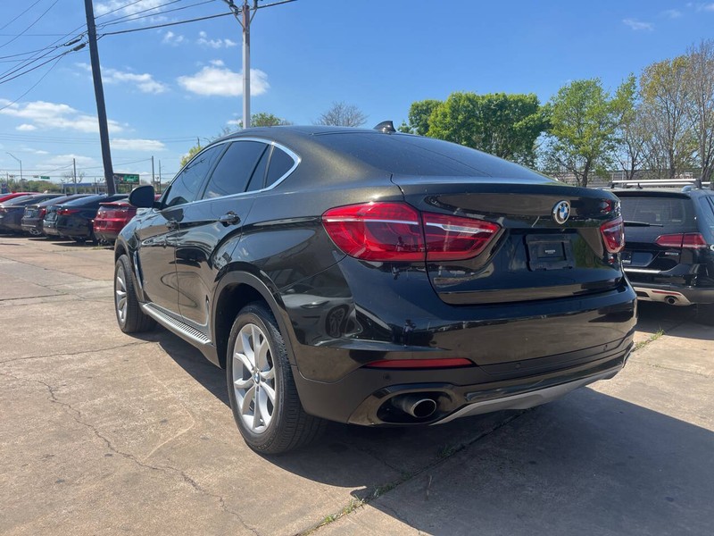 BMW X6 Vehicle Image 03