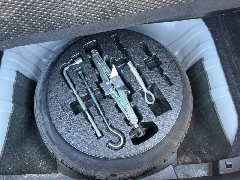 Honda Civic Vehicle Image 09