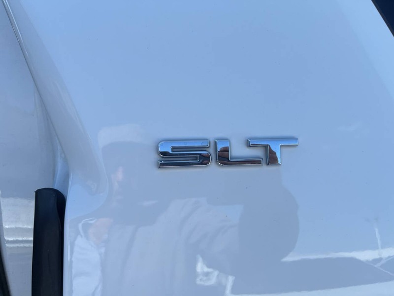 GMC Acadia Limited Vehicle Image 08