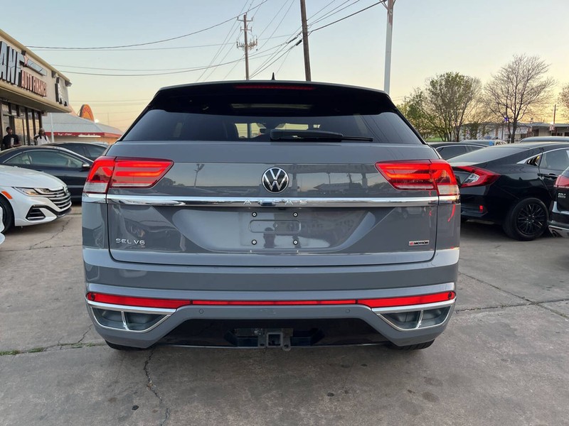 Volkswagen Atlas Cross Sport Vehicle Image 04