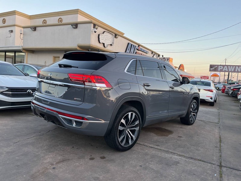 Volkswagen Atlas Cross Sport Vehicle Image 05