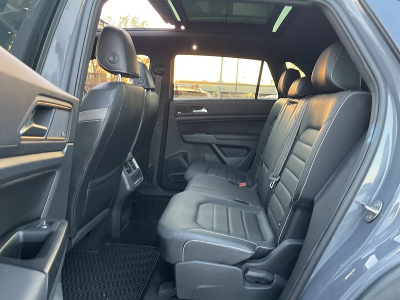 Volkswagen Atlas Cross Sport Vehicle Image 08