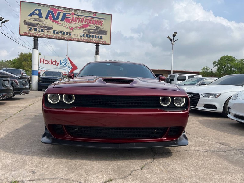 Dodge Challenger Vehicle Image 02