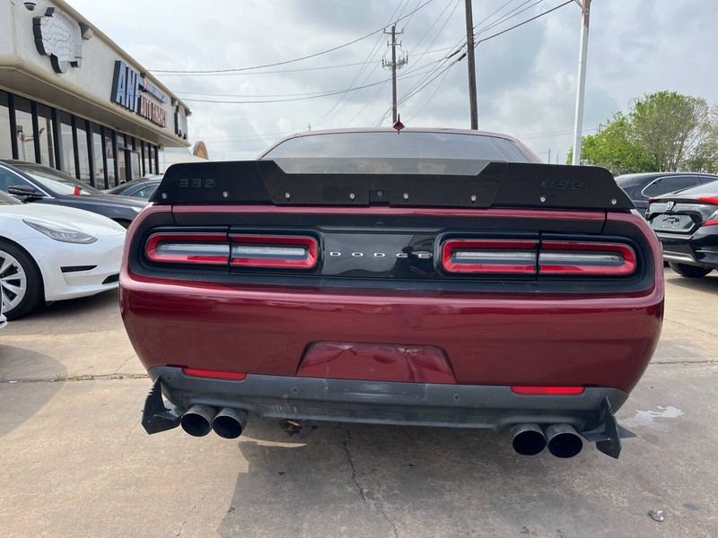 Dodge Challenger Vehicle Image 04