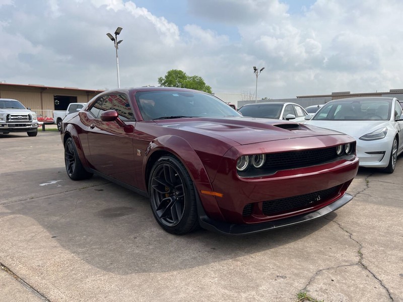 Dodge Challenger Vehicle Image 06