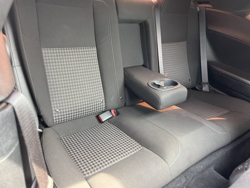 Dodge Challenger Vehicle Image 11