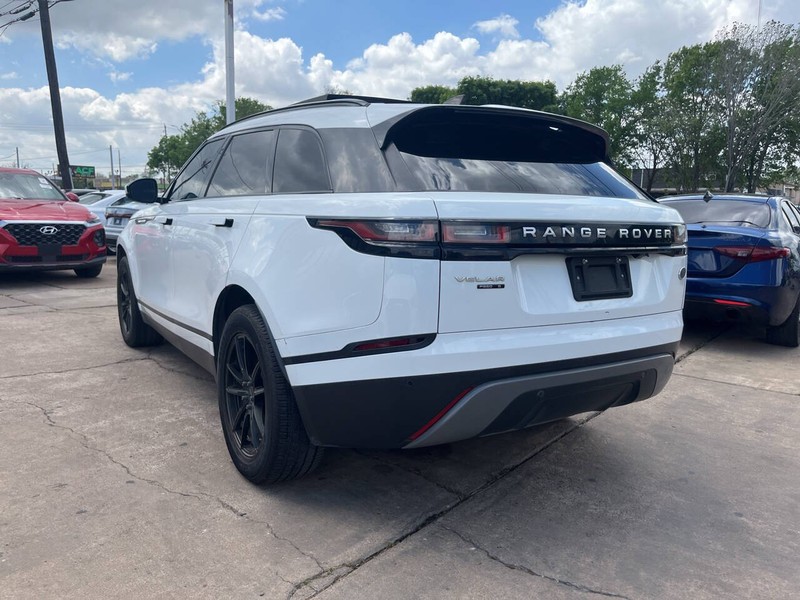 Land Rover Range Rover Velar Vehicle Image 03