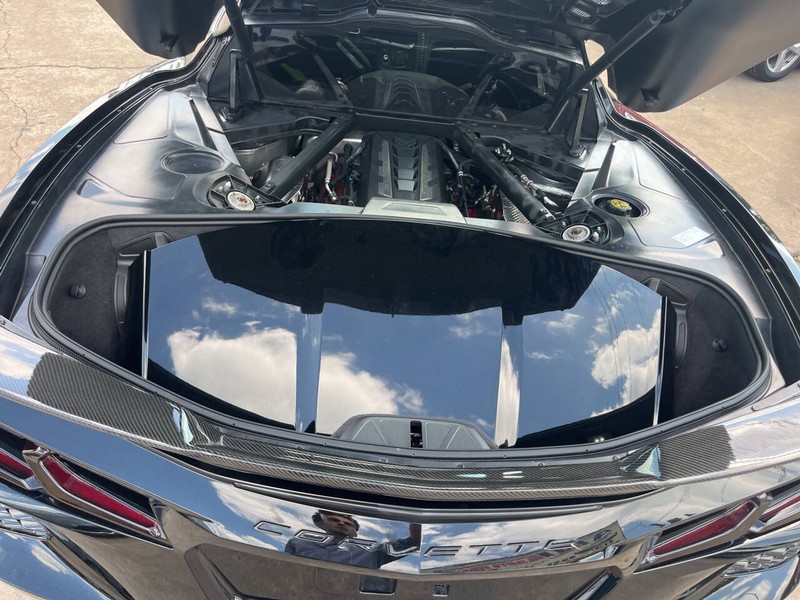 Chevrolet Corvette Vehicle Image 09