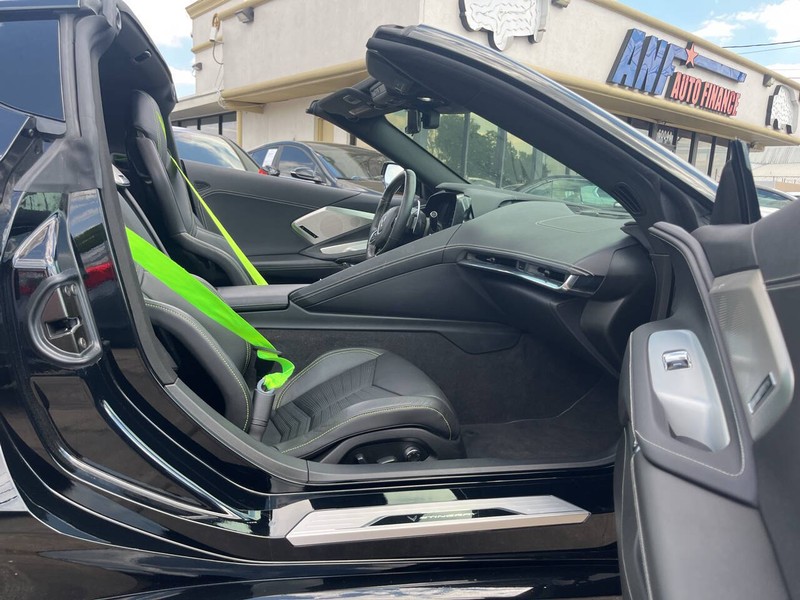 Chevrolet Corvette Vehicle Image 11