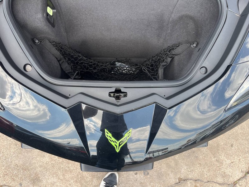 Chevrolet Corvette Vehicle Image 12