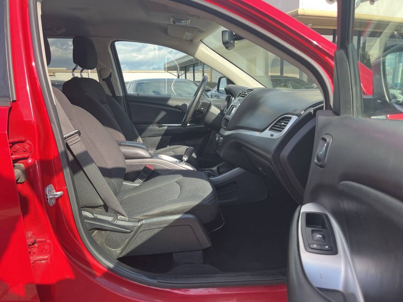 Dodge Journey Vehicle Image 13