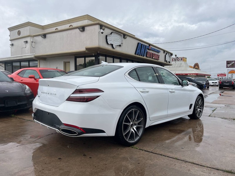 Genesis G70 Vehicle Image 05