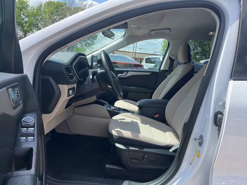 Ford Escape Vehicle Image 07