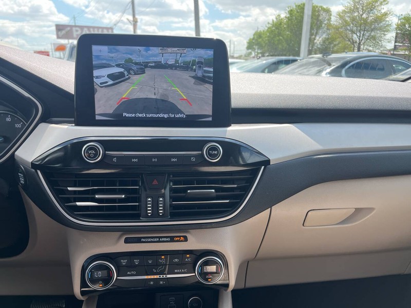 Ford Escape Vehicle Image 12