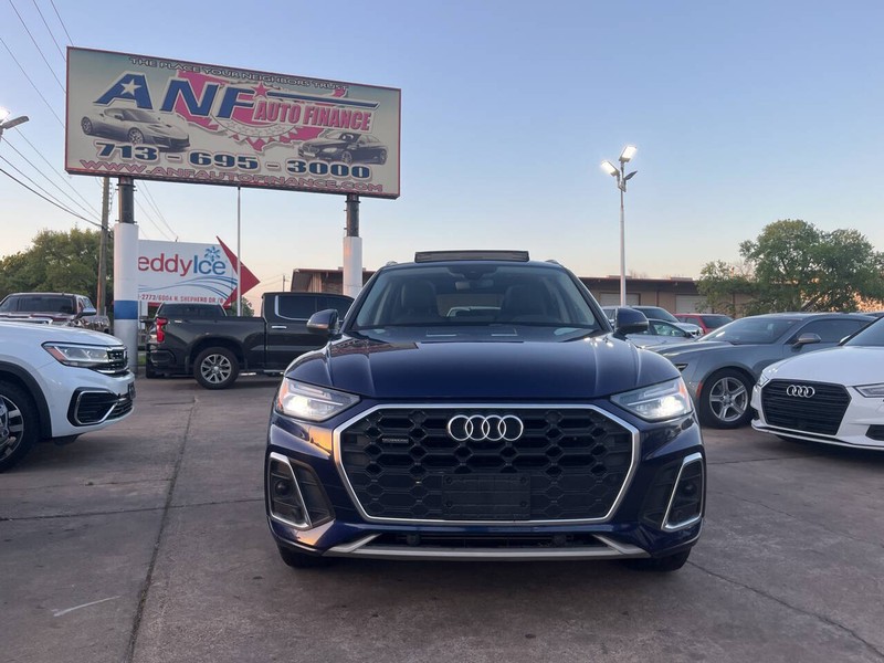 Audi Q5 Vehicle Image 02