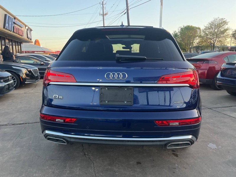 Audi Q5 Vehicle Image 04