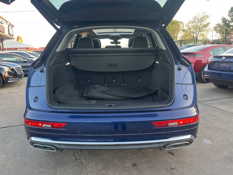 Audi Q5 Vehicle Image 09