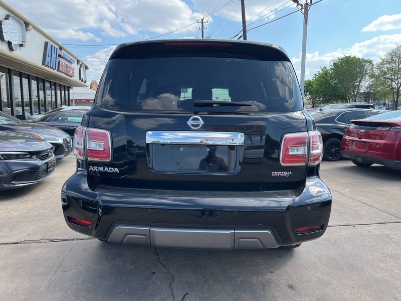 Nissan Armada Vehicle Image 04