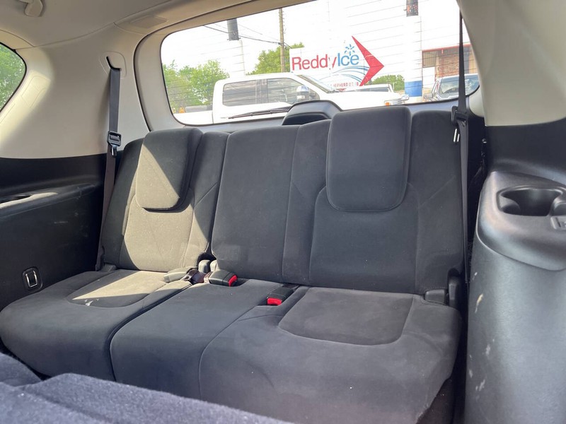 Nissan Armada Vehicle Image 09