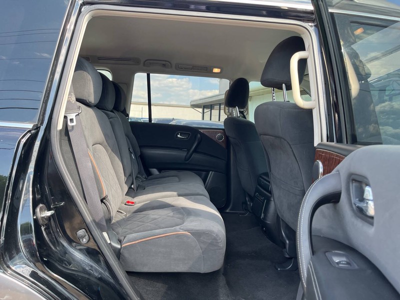 Nissan Armada Vehicle Image 11