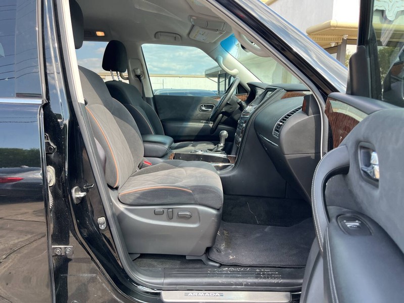 Nissan Armada Vehicle Image 13