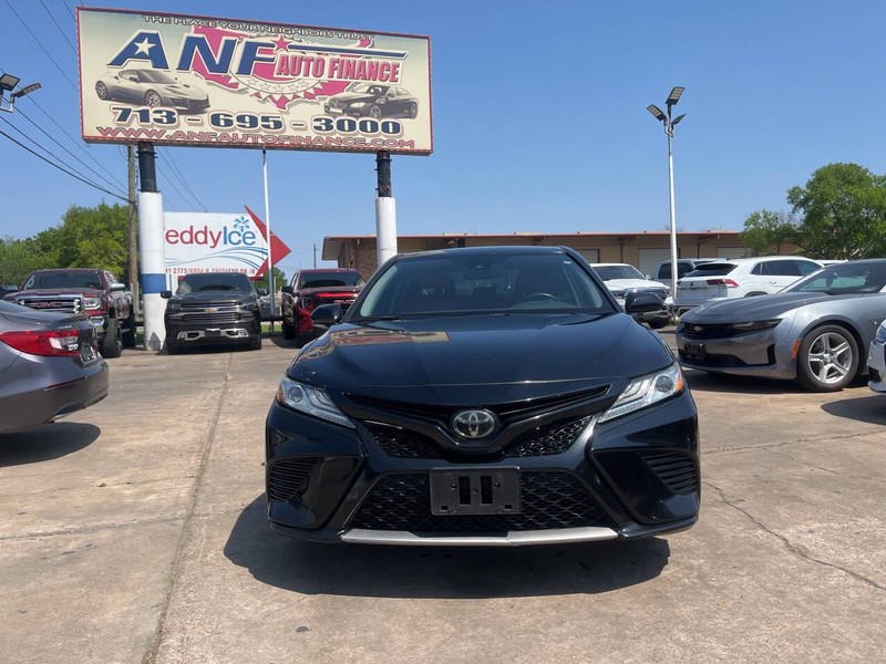 Toyota Camry Vehicle Image 02