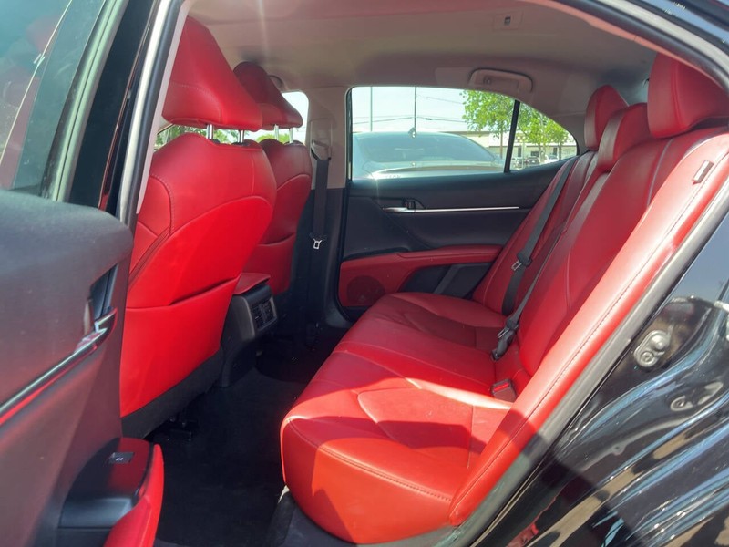 Toyota Camry Vehicle Image 08