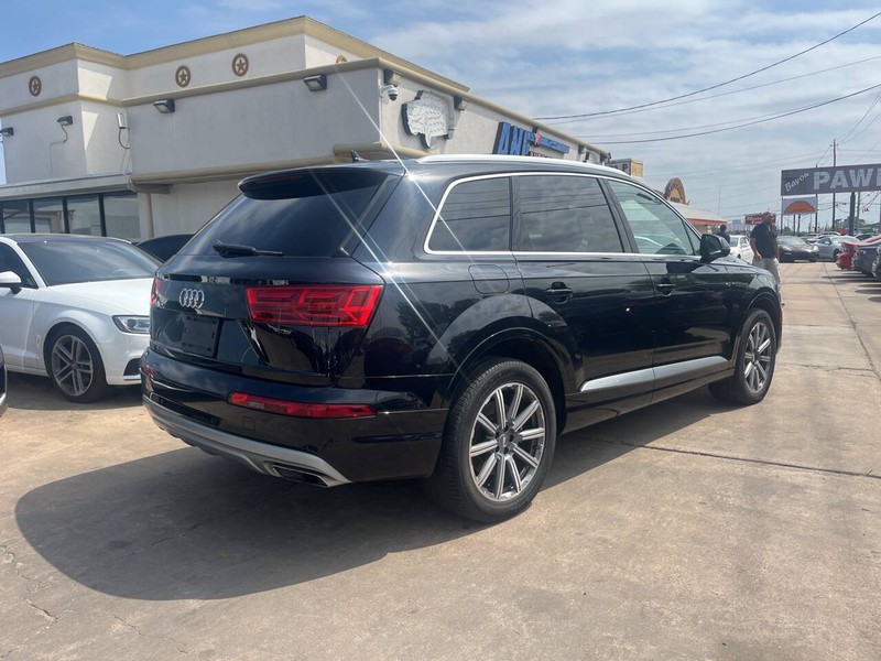 Audi Q7 Vehicle Image 05
