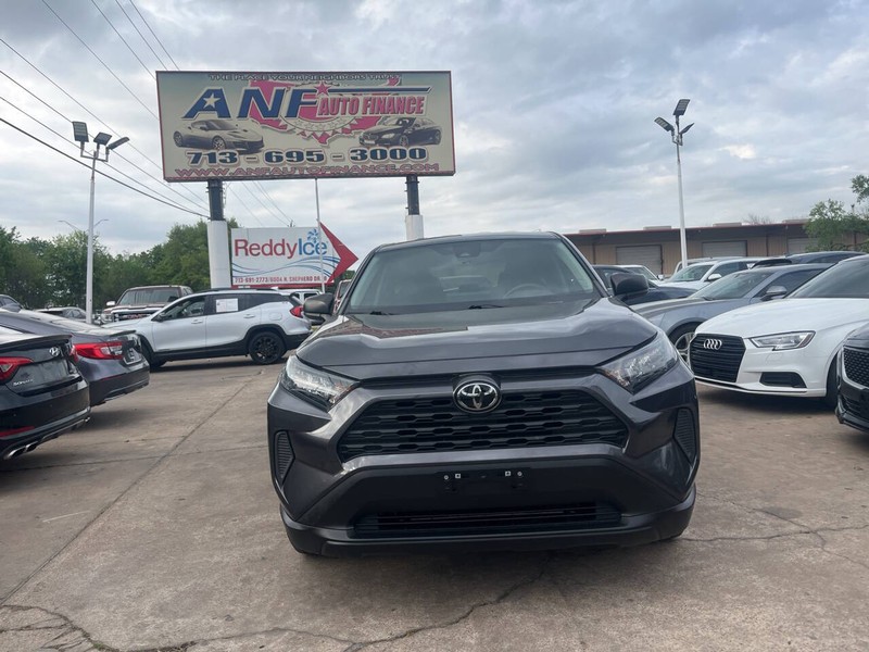 Toyota RAV4 Vehicle Image 02