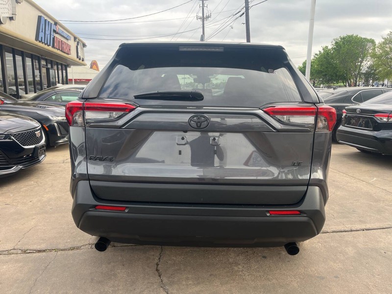 Toyota RAV4 Vehicle Image 06