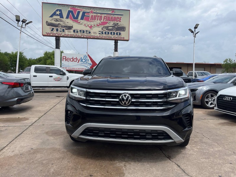 Volkswagen Atlas Cross Sport Vehicle Image 02