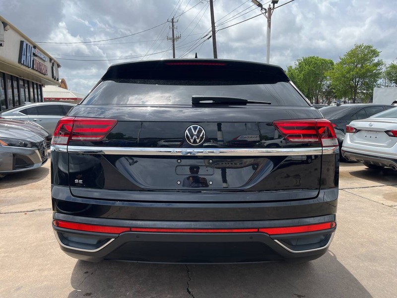 Volkswagen Atlas Cross Sport Vehicle Image 04