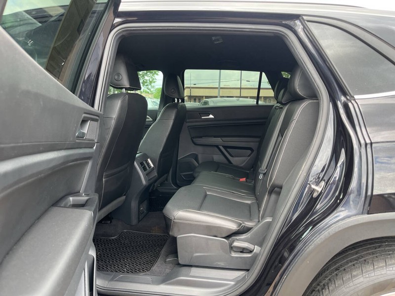 Volkswagen Atlas Cross Sport Vehicle Image 08