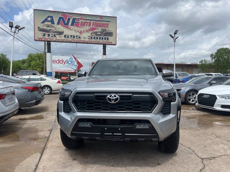 Toyota Tacoma 4WD Vehicle Image 02