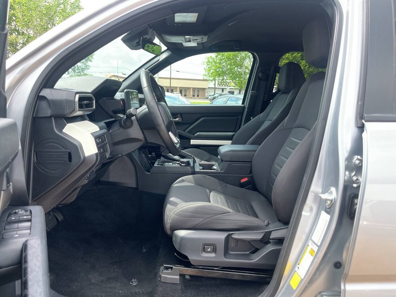 Toyota Tacoma 4WD Vehicle Image 07