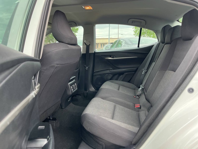 Toyota Camry Vehicle Image 08