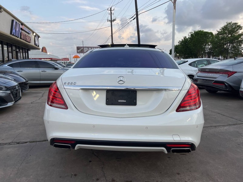 Mercedes-Benz S-Class Vehicle Image 04