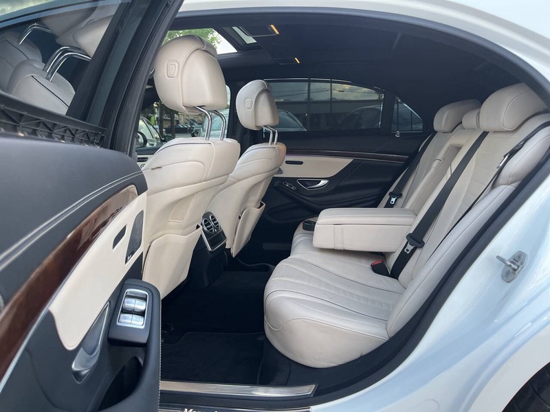 Mercedes-Benz S-Class Vehicle Image 08