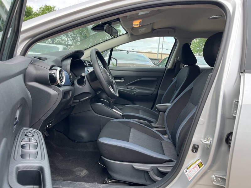 Nissan Versa Vehicle Image 07