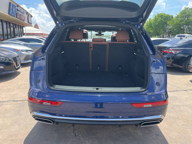 Audi Q5 Vehicle Image 09