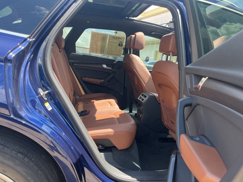 Audi Q5 Vehicle Image 10